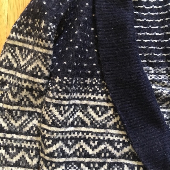Gap knit wool blend blue pattern cardigan sweater - Picture 3 of 5